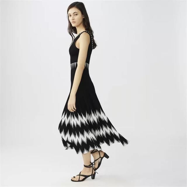 20岁的Maje这样给自己庆生?