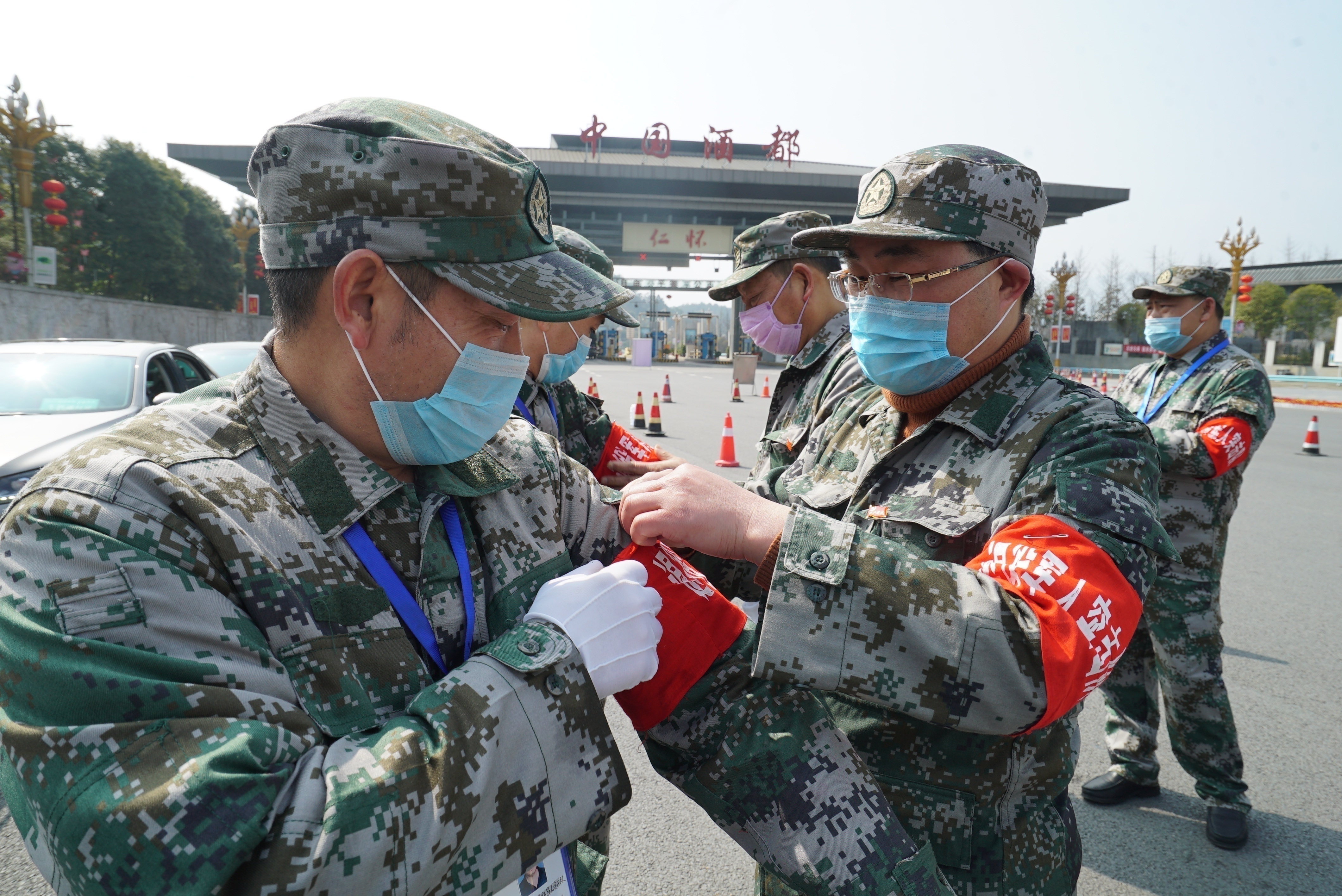军人事务局局长穆迪,爱国拥军促进会常务副会长,秘书长,疫情防控阻击