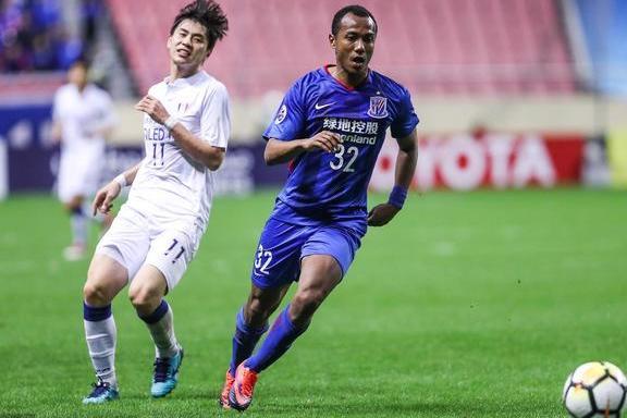 吴金贵点出申花后防最不可或缺的球员:零身价