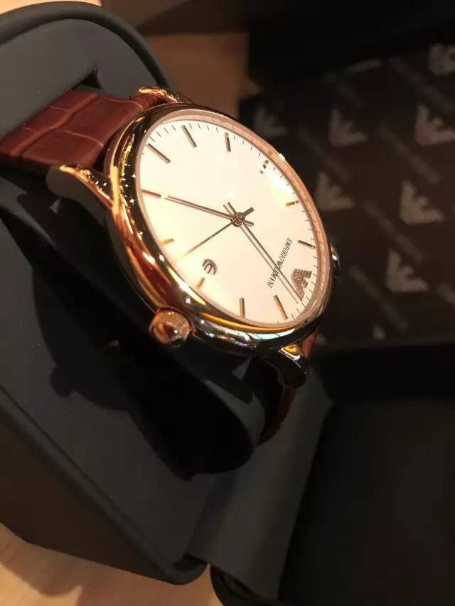 ARMANI阿玛尼手表属于什么档次?如何辨别手