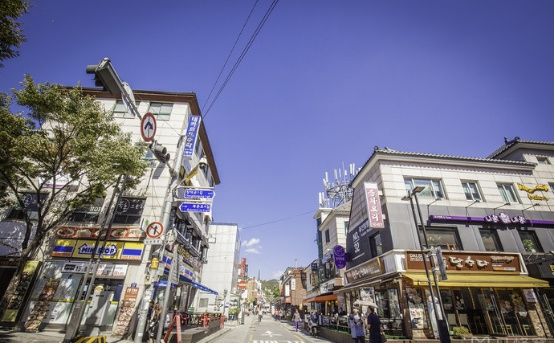 韩国高富帅组团中国旅游,原以为是个落后的国