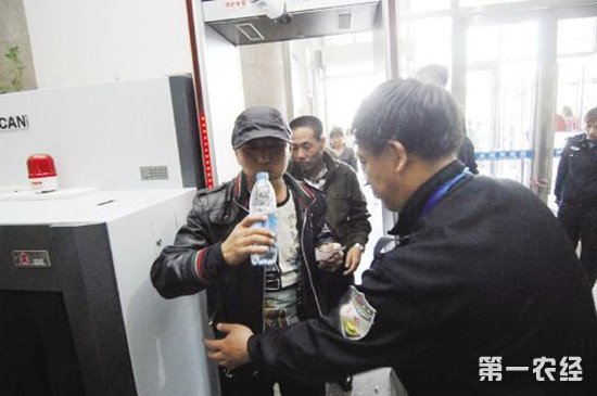 高铁可以带白酒吗?高铁对于白酒是怎么规定的