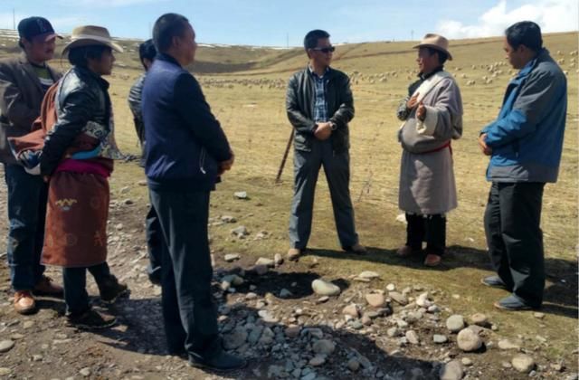 五个紧密联系 全力落实十九大精神访祁连县委