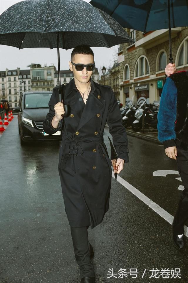 娱乐圈有三个常年戴假发男星!这头乌黑长发全