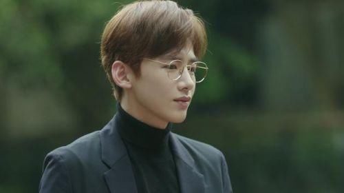 韩国人公认最帅的中国男星,杨洋第四,第一是心