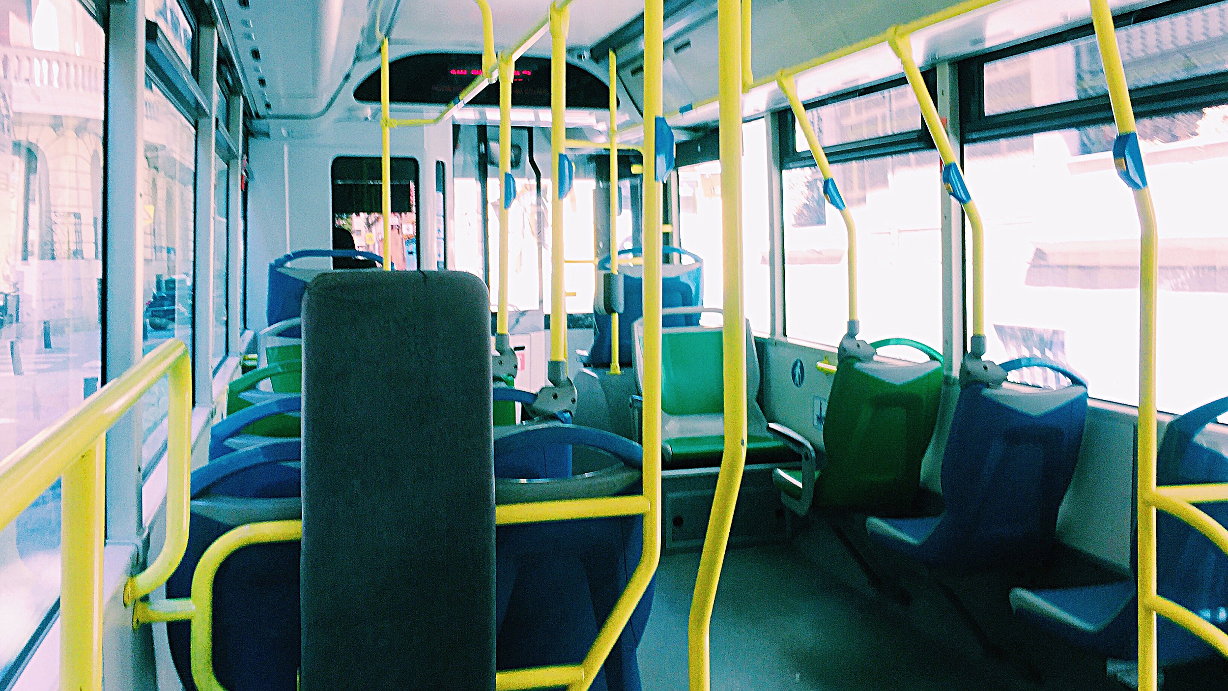 受降雨影响，124条公交线路采取临时措施