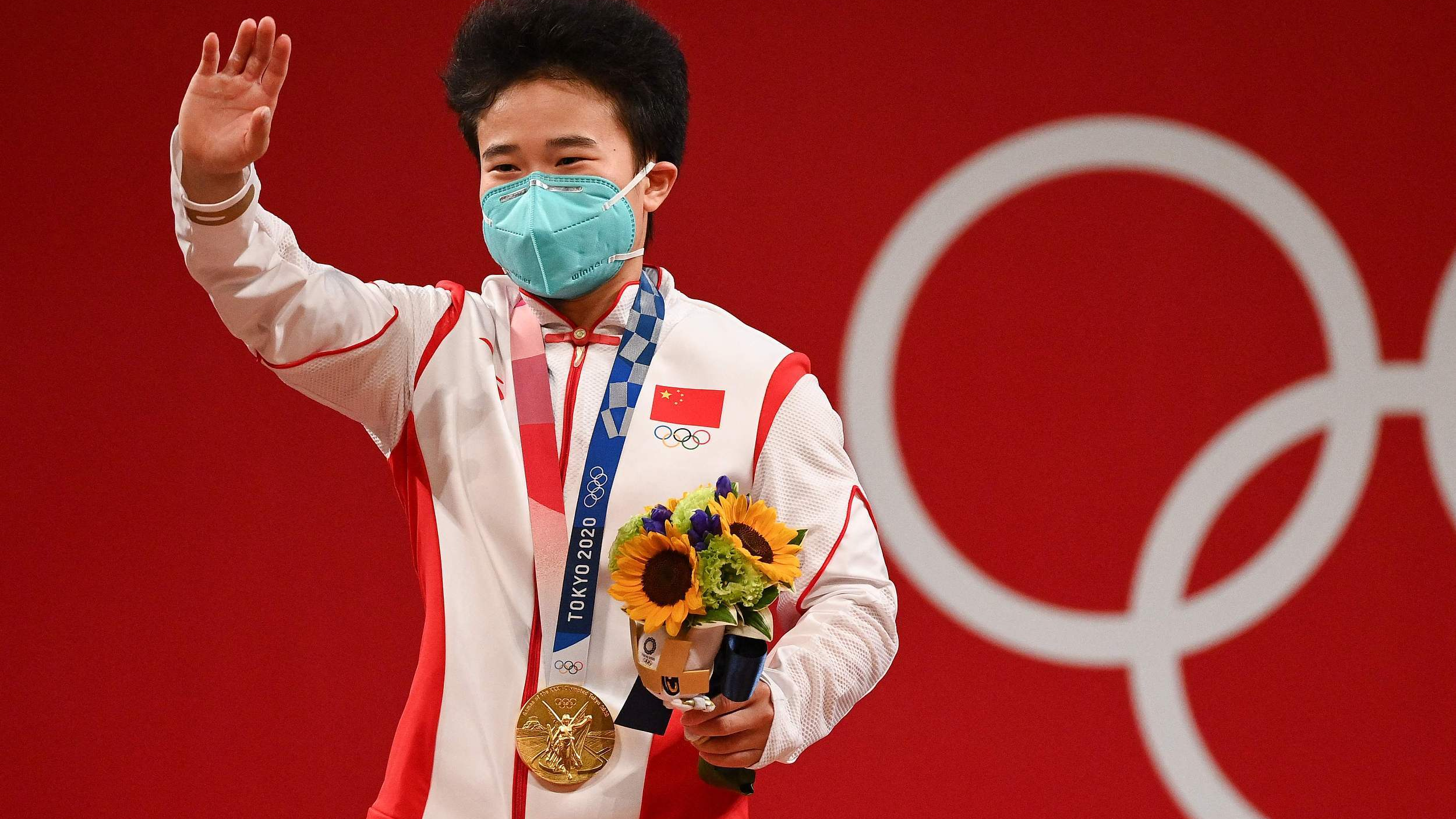 中国队第二枚金牌来了！侯志慧拿下举重项目首金