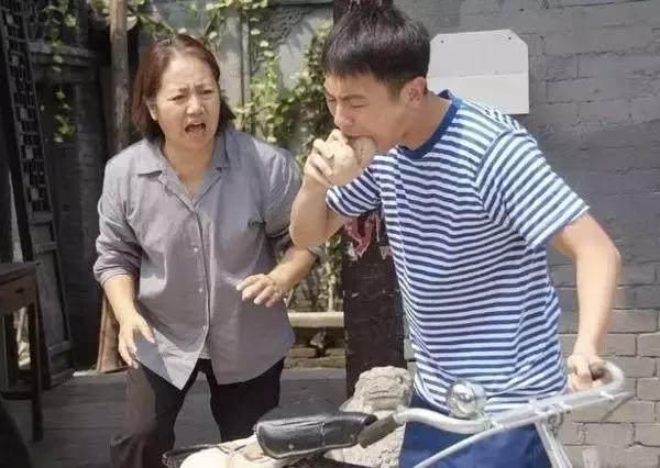 她是最毒丈母娘李幼斌姐姐国家一级演员,因为