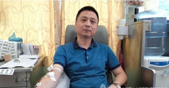 修水县第一人民医院西院组织职工开展无偿献血