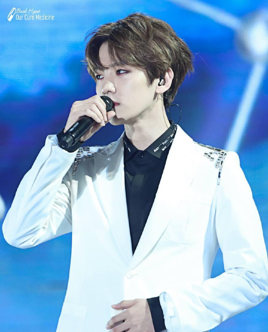 Instiz话题:EXO边伯贤对粉丝说的话里最传奇的