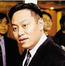 地产神童,香港的亿万富翁,50岁英年早逝