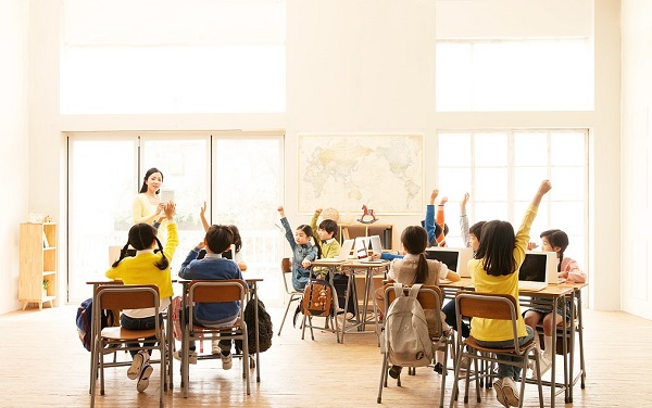 复旦骆玉明领衔\