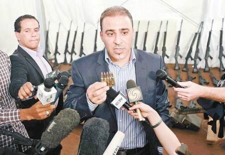 利比亚战争期间,这位政府发言人全球瞩目,卡扎