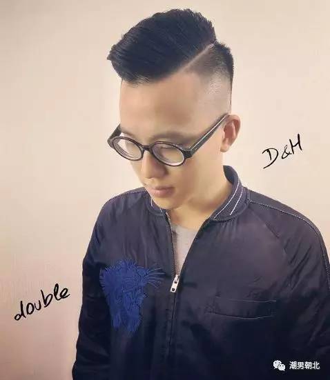 2018男生流行发型出炉,喜欢第三款!