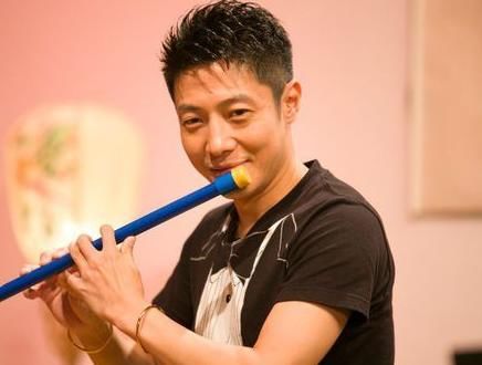 不种田年收入过亿_全国主持人年收入(3)