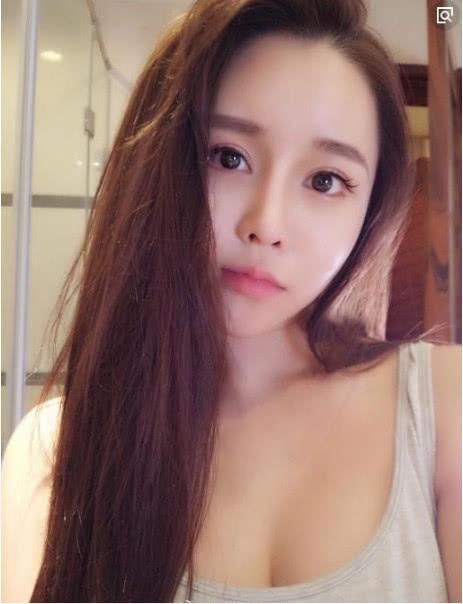 国足没让球迷满意过,但太太团身材没让人失望