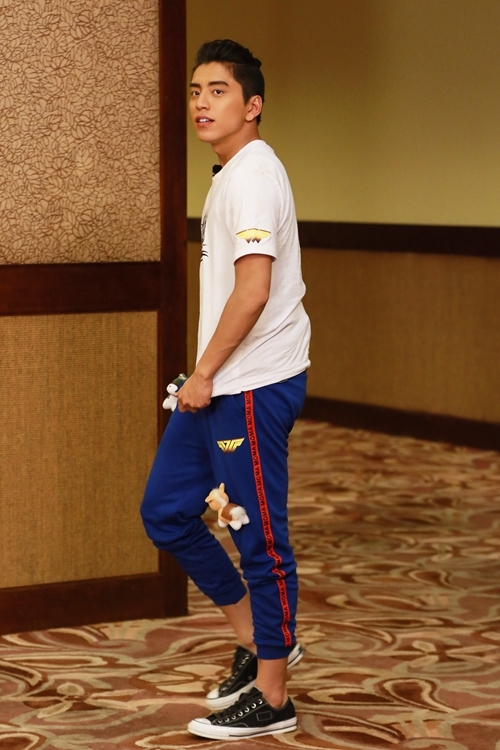 《高能少年团》王大陆成功路上努力相伴 展现最真实的自我