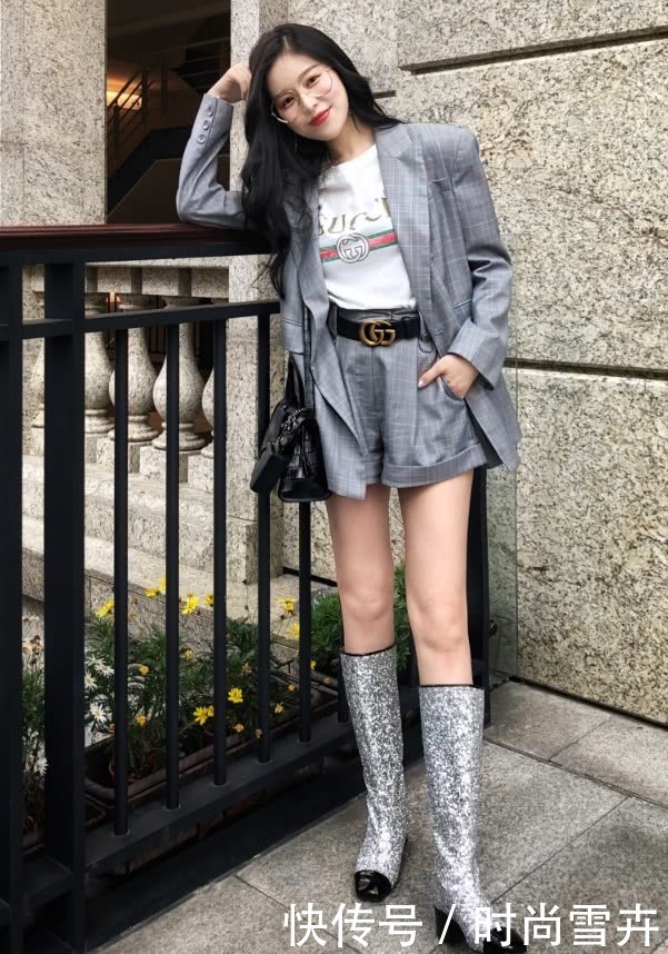 温心真是潮,一不小心把裤袋露出来了,又是一个