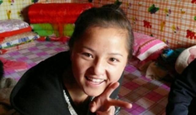 实录:16岁少女嫁给大自己6岁的陌生男为妻,全程没有一丝笑容 实录:16岁少女嫁给大自己6岁的陌生男为妻,全程没有一丝笑容