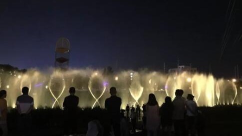 花数千万搞水幕电影事件被曝光后，张家口万全区区长落马