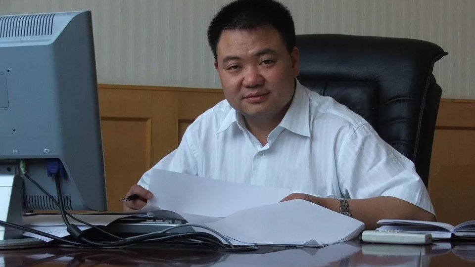 重庆神秘富豪被判19年:曾为高中老师 后下海经商 公司上市不到3年 重庆神秘富豪被判19年:曾为高中老师 后下海经商 公司上市不到3年