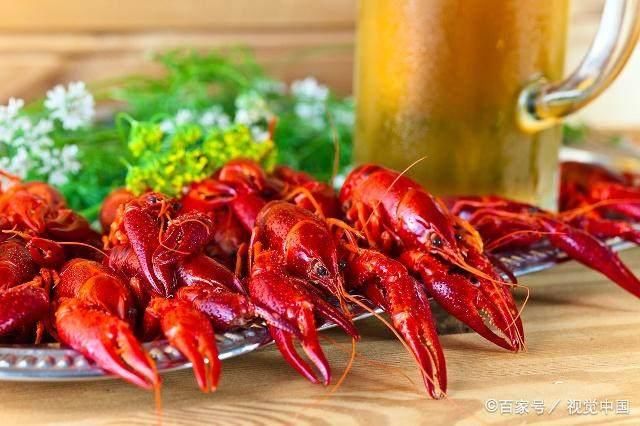 小龙虾围攻英水坝愁坏英国人,为什么中国人那