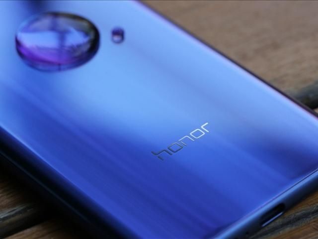 华为p20和一加6,两款手机差距之大,网友:你还想