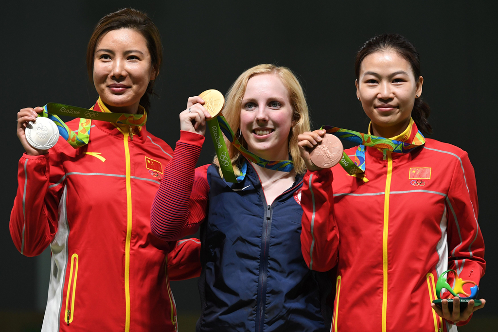 组图-里约奥运会女子10米气步枪决赛颁奖典礼