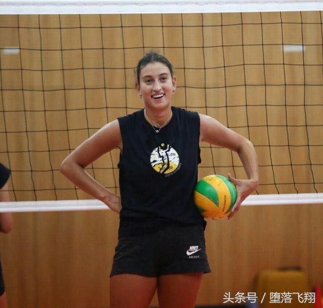 太自私,土耳其女排两员大将缺阵;大利好,中国女