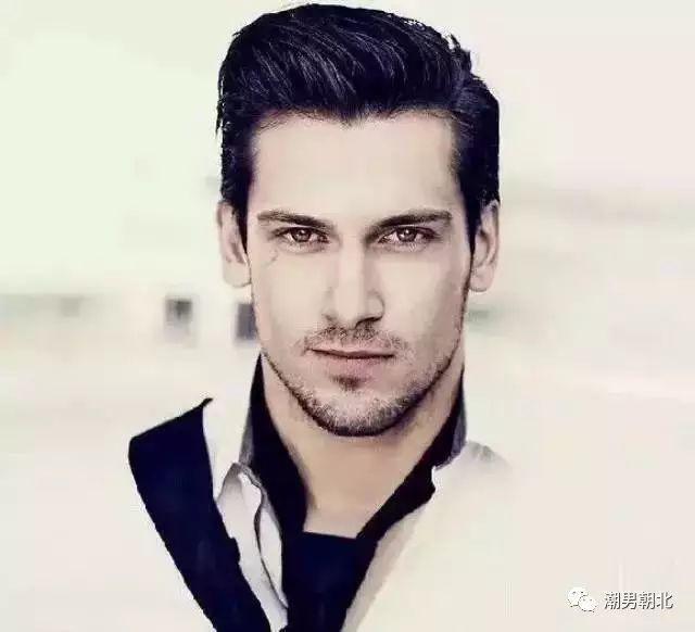 头发硬、软、自然卷的发型,分别该怎么打理?