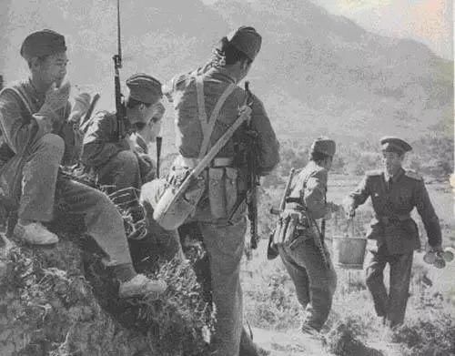 2018军人工资该怎么涨?美俄已为我们做好表率