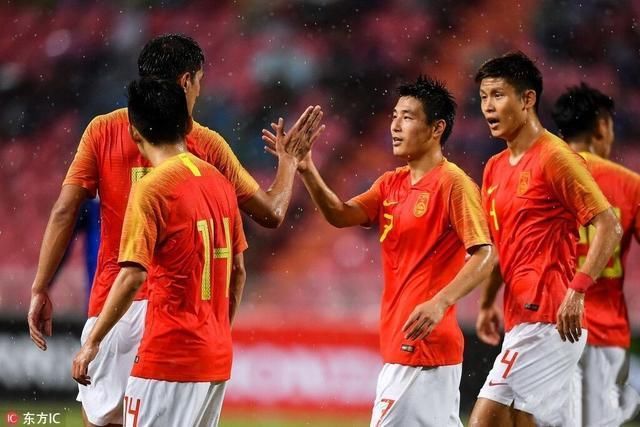 终于明白为什么里皮不带郜林进国足了:33岁锋