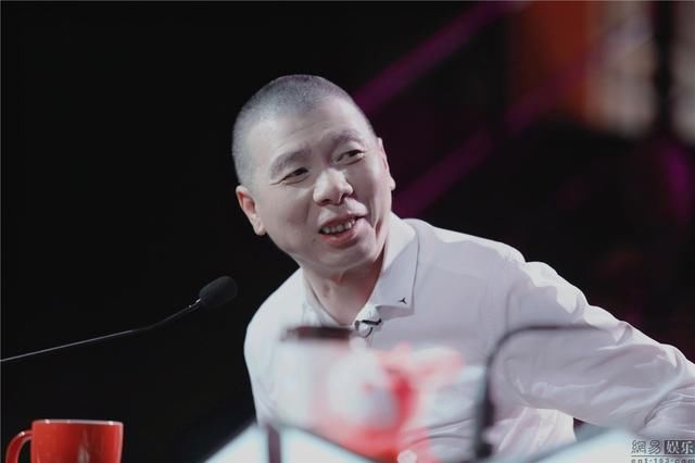 拆读冯小刚十问崔永元,网友神回复句句怼回!