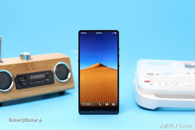 业内独此一家,三面无边框坚果3手机图赏