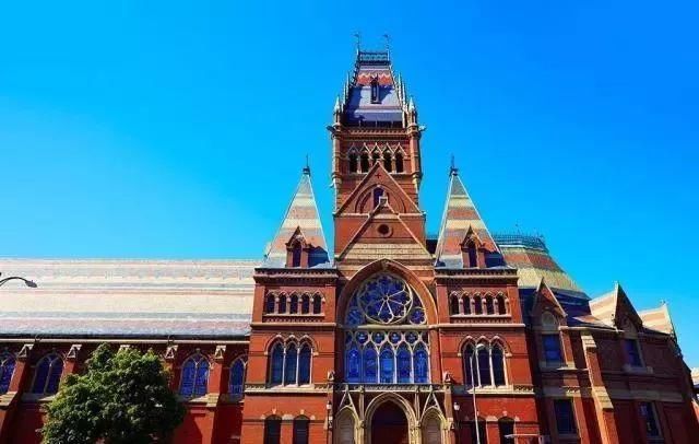 中国学生考清华VS美国学生考哈佛,哪个更难?