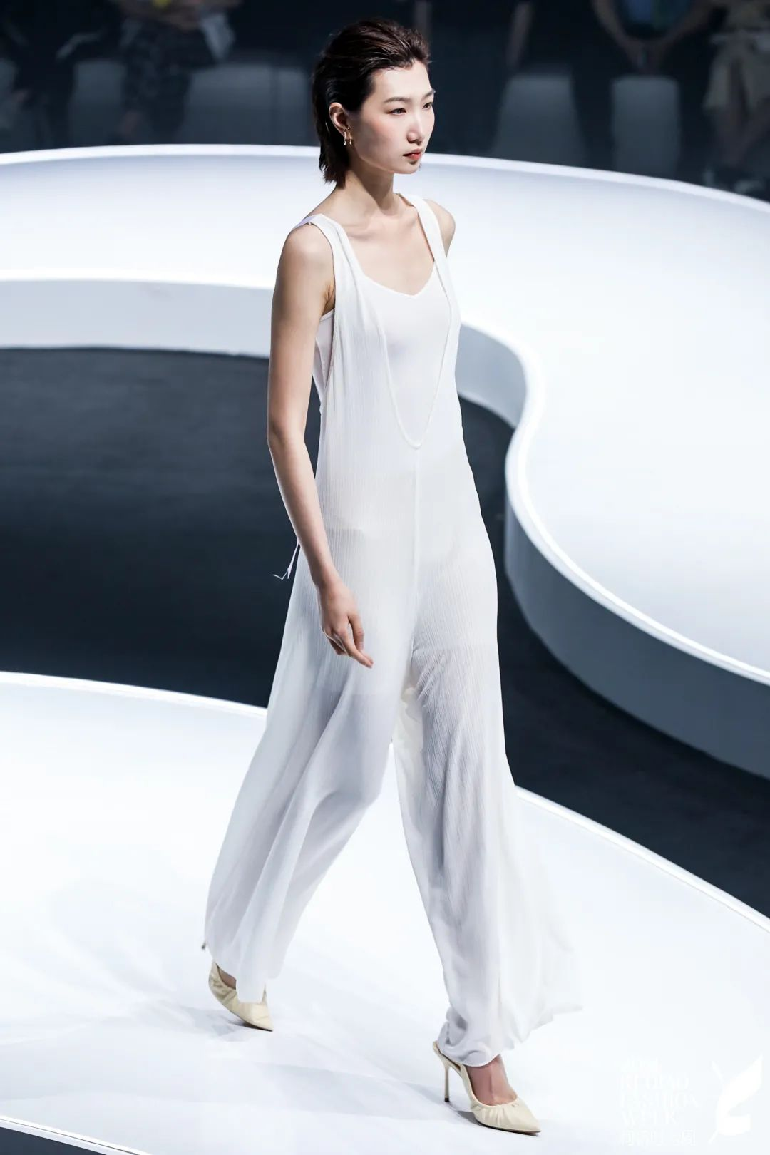 2021第九届柯桥时尚周“天际· 旋律 岁寒2021/2022 新品发布会”完美落幕