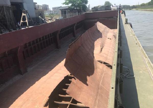 上海一码头疑爆炸致2死 目击者:两人 上海一码头疑爆炸致2死 目击者:两人