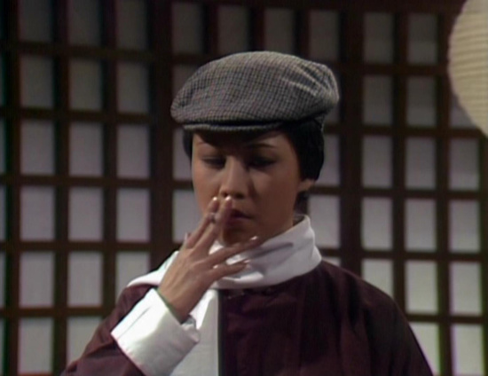 另一个就是83版《神雕侠侣》里黄蓉的扮演者--欧阳佩珊