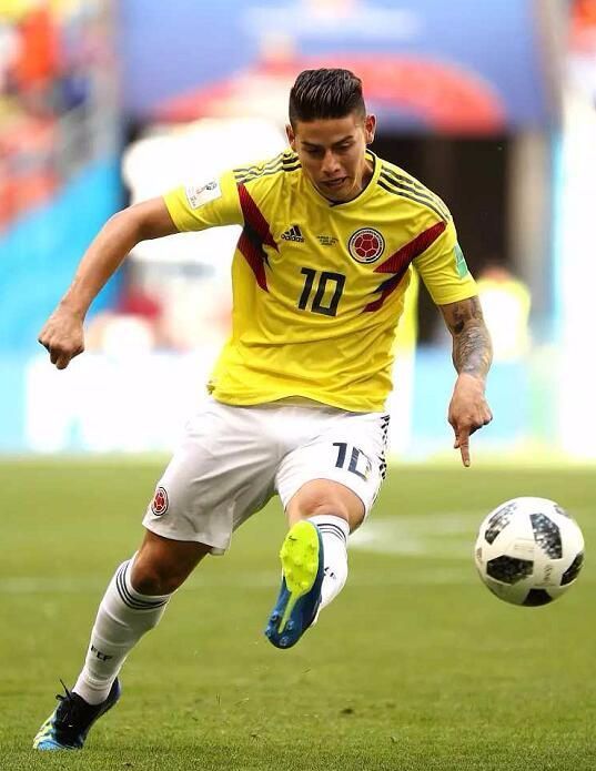 国足汗颜,日本队参加世界杯的球员只有8名在国