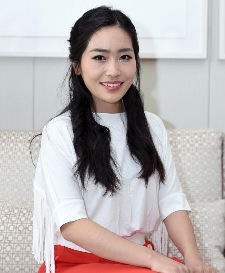 张艺谋之女张末首受访 称更愿用作品说话