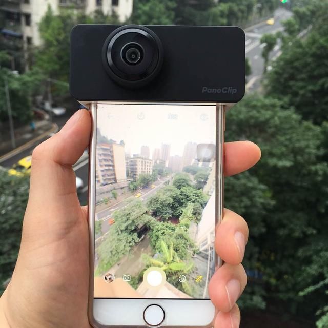 怎么在手机上下两个抖音 t019df455fb41e12f5b.jpg?size=640x640