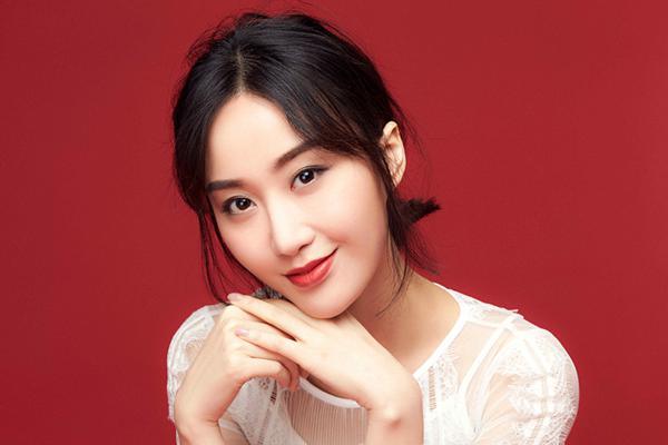 《约会恋爱》开播 朱梦瑶率真演绎最佳神助攻