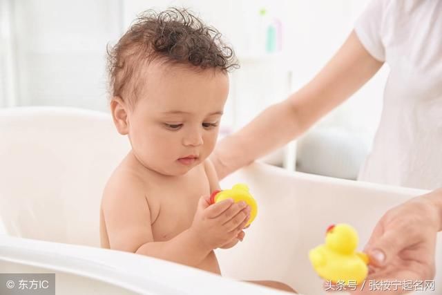 简单又大气的男孩名字,寓意美好的男宝宝名字