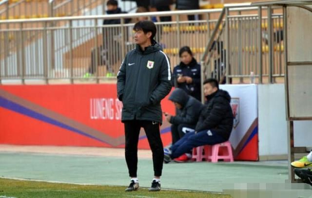 鲁能泰山大名单确定!一人无奈落选9名U23留队