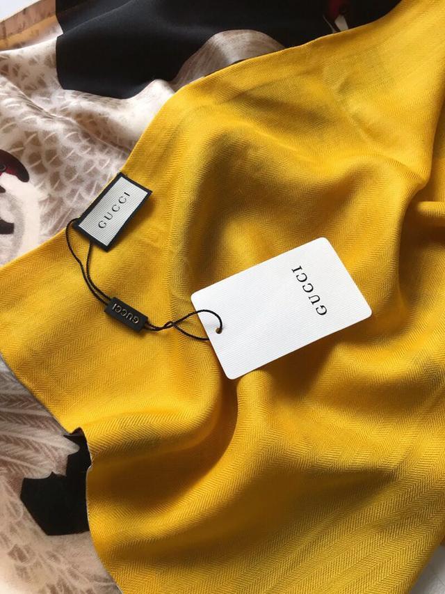 好就俗得很,盘点今年流行十大围巾奢侈品牌和