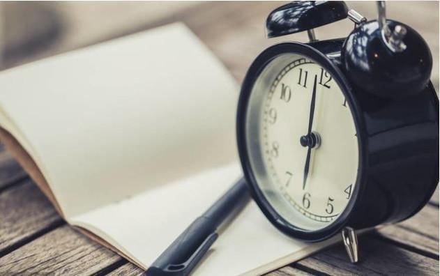 女面试官:人在什么时候记忆力最好?小伙神回