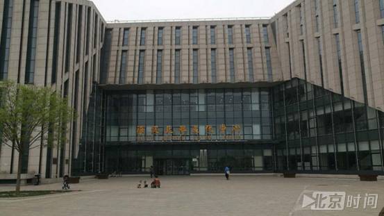 盲人也能读写 这座图书馆为视障群体提供便利服务