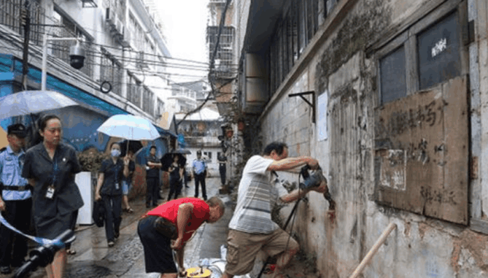 男子霸占亡弟房子长达10年, 声称: 侄女是女孩