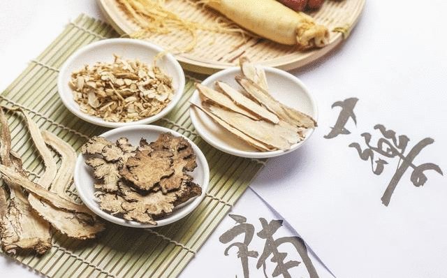 黄芪泡水养气色,男人喝底气十足