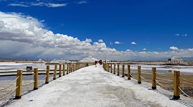走进茶卡盐湖,来自天空之镜的呼唤,还去什么玻